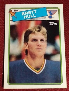 lot 32 image: 1988-89 Topps Brett Hull Rookie Card