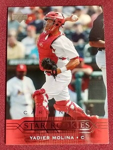 lot 82 image: 2004 Upper Deck Yadier Molina Star Rookies Card