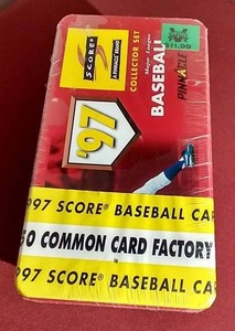 lot 146 image: 1997 Score Baseball Card Sealed Factory Set