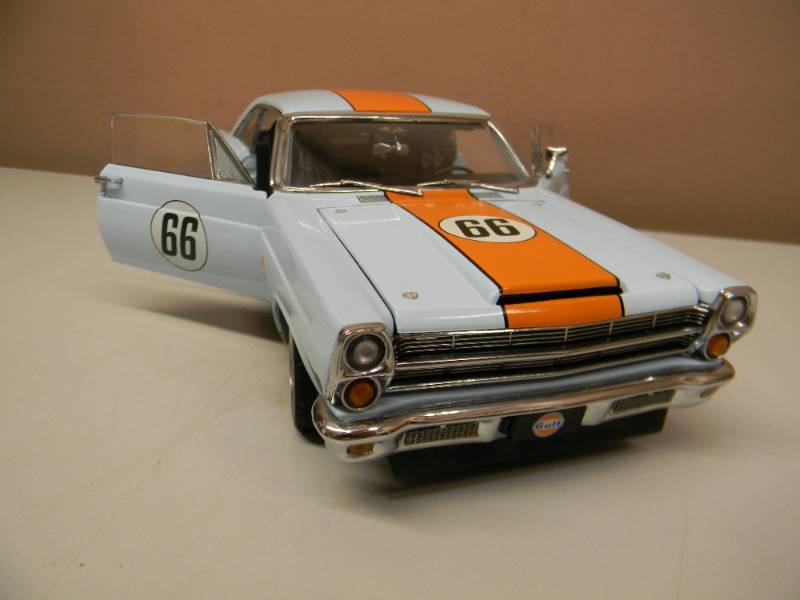 GMP 1/18 SCALE 1967 FORD FAIRLANE 