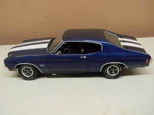 lot 19 image: FRANKLIN MINT 124 SCALE DIECAST - 1970 CHEVROLET CHEVELLE SS - NICE - DISPLAY ONLY - GREAT PIECE - SEE PICTURES
