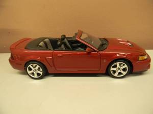lot 30 image: MAISTO 118 SCALE - 2003 MUSTANG SVT COBRA - NICE - DISPLAY ONLY - GREAT PIECE - SEE PICTURES