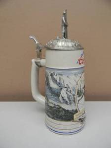 lot 12 image: VINTAGE 1991 COORS THE ROCKY MOUNTAIN LEGEND BEER STEIN SPECIAL LIDDED EDITION OF 10,000 - NICE - IN ORIGINAL BOX - GREAT PIECE - SEE PICTURES