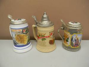lot 20 image: SET OF 3 - VINTAGE HEILEMANS LIMITED EDITION LIDDED BEER STEINS - NICE - IN BOX - COOL PIECES - SEE PICTURES