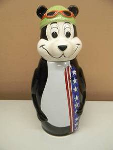 lot 24 image: VINTAGE HAMMS BEER BEAR SKI ATHLETE STEIN NO. 172 - THE HOUSE OF WIEBRCRAFT - NICE - FANTASTIC PIECE  - APPROX 11 - SEE PICTURES