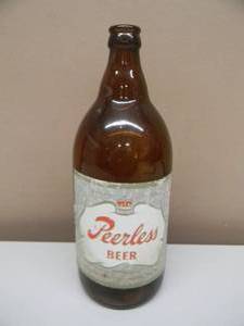 lot 37 image: RARE - VINTAGE 32oz Peerless BEER BOTTLE LA CROSSE BREWERIES POTOSI WI - NICE - GREAT OLD SCHOOL PIECE - RARE - SEE PICTURES