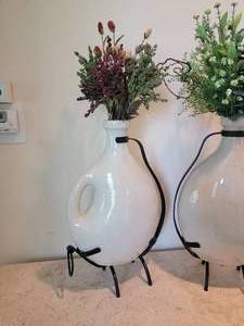 lot 48 image: Rustic Dcor Water Jugs