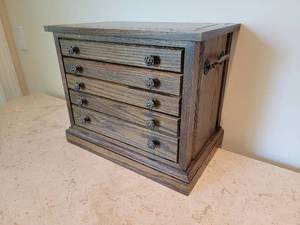 lot 118 image: Oak Silver Chest