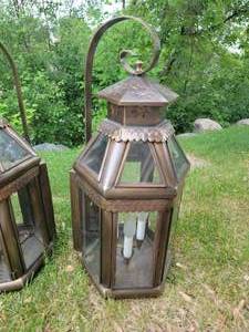 lot 142 image: Hex Pair Outdoor Sconce Lanterns