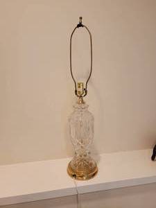 lot 45A image: Crystal Ginger Jar Lamp