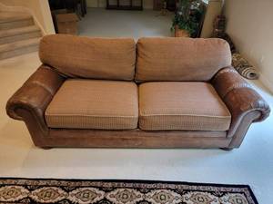 lot 27 image: Daytons Furniture Leather & Cordory Sofa