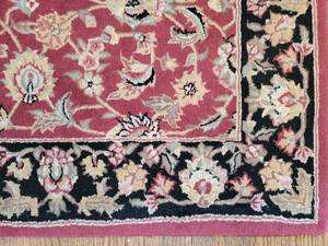 lot 138 image: Wool & Silk Blend Area Rug Runner  2.6 x 8