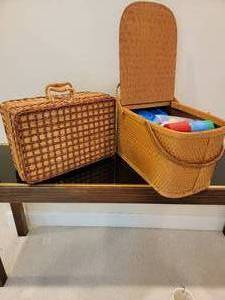 lot 370 image: Picnic Basket Collection  Complete
