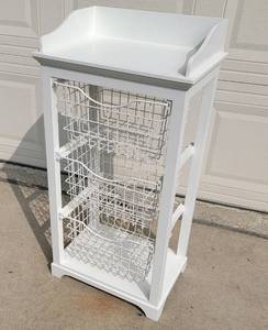 lot 328 image: White 3 Wire Drawer Table