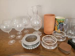 lot 371 image: Assortment of Wine Serviceware