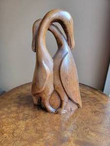 lot 306 image: Carved Wood Hugging Birds artist signed T Plummer
