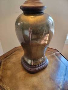 lot 37 image: Brass Robert Abbey Ginger Jar Table Lamp