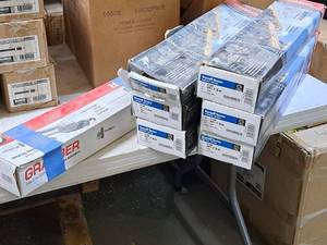 lot 89 image: Lot of (7 Boxes) Grabber Construction Products Clear Zinc Bugle Head - Dill Point Drywall Screws 1000-count 6x1-78