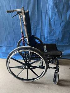 lot 13 image: MSRP $2000 Invacare 9000XT Collapsible Reclining Wheelchair - Great Working Condition