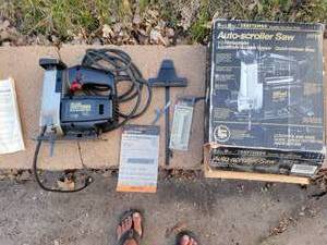 Auto-scroller Saw