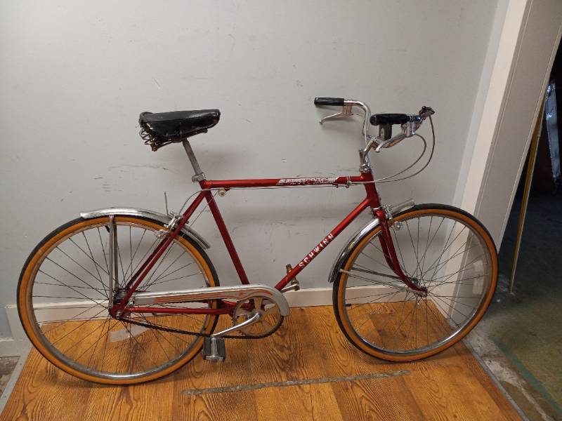 Collegiate 3 hot sale schwinn bicycle