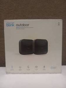 lot 4 image: NEW BLINK OUTDOOR BATTERY POWERED  SECURITY CAMERAS 2 CAM SYSTEM