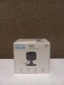 lot 5 image: NEW BLINK MINI INDOOR PLUG IN HD SMART SECURITY CAMERA