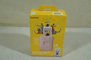 lot 31 image: Fujifilm Instax Mini Link 2 Smartphone Printer