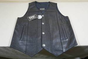 lot 102 image: FMC Conceal and Carry Black Leather Vest Large