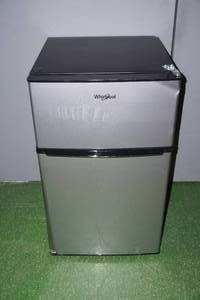 lot 114 image: Whirlpool 3.1cu ft Refrigerator