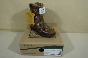 lot 130 image: Smoky Mountain Boots -Little Kids Size 9, Brown Floral