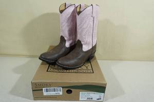 lot 135 image: Smoky Mountain Boots -Kids Size 4.5 -PinkBrown