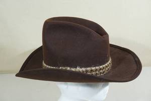 lot 182 image: Eddy Bros Beaver Felt Cowboy Hat -Size 7
