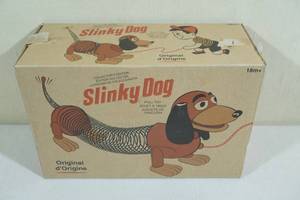 lot 200 image: Slinky Dog Pull Toy