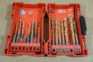lot 218 image: Milwaukee Titanium Drill Bit Set