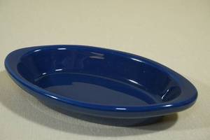 lot 225 image: 6 Cobalt Blue Oval Casserole Plates