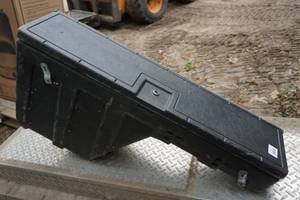 lot 19 image: Plastic Wheel Well Tool Box