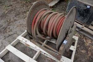 lot 22 image: Large Hose Reel with Hose