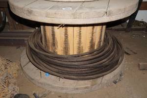 lot 27 image: Spool with 38 Braided Steel Cable