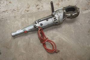 lot 238 image: Ridgid 700 Portable Electric Pipe Threader