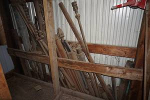 lot 78 image: Assorted Antique Tools - Cable Pulling and Well Drilling