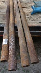 lot 547 image: 4 Rods for Augers