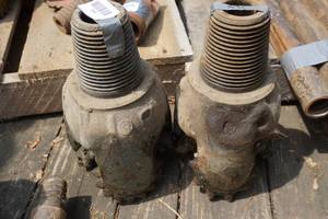 lot 511 image: 2 Tri Cone Drilling Bits - 6 Diameter