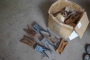 lot 552 image: Backhoe Bucket Twin Tiger Teeth