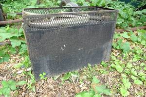 lot 461 image: Water Tank with Top Storage Area