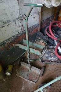 lot 323 image: Vintage Oxy-Acetylene Outfit Dolly