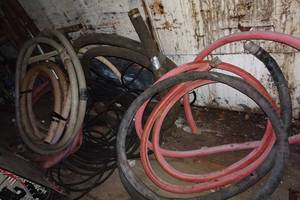 lot 319 image: Assorted Hoses