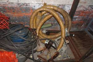 lot 342 image: Assorted Hoses, Jack Stands