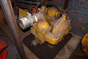 lot 302 image: Warren Rupp 1-12 Sandpiper Pump