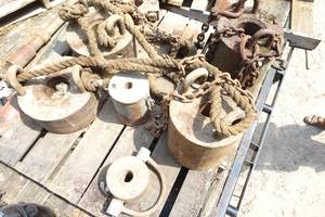 lot 506 image: Pallet of Casing Hammers